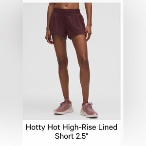 lululemon athletica Hotty Hot High-Rise Lined Shorts - Maroon